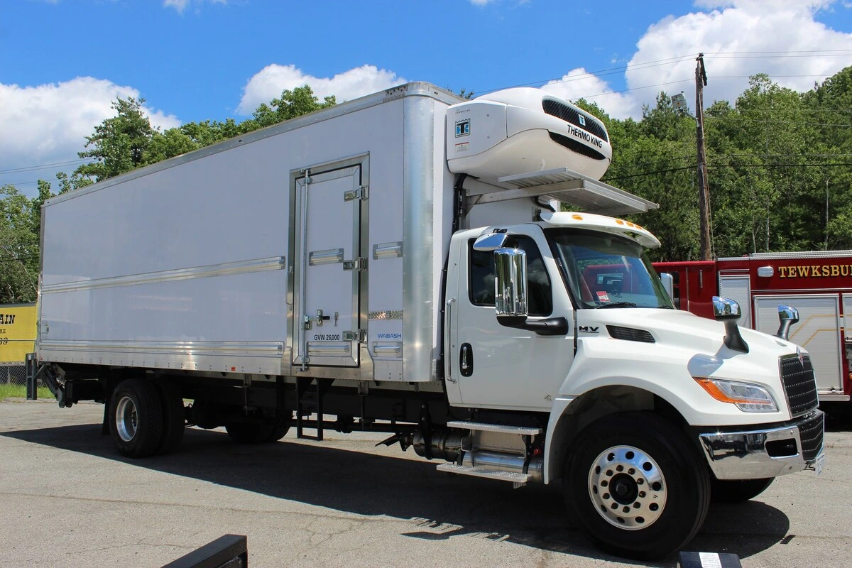 2025 International MV in Wilmington, MA — photo 3