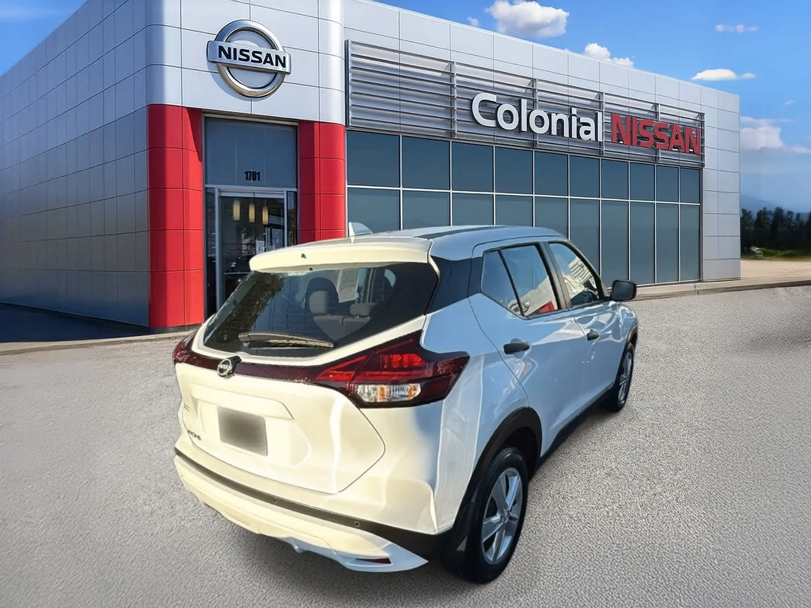 2024 Nissan Kicks S photo 4