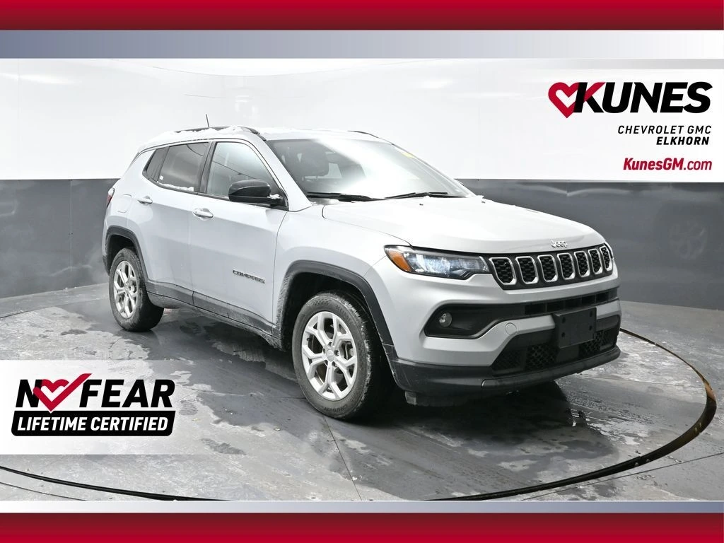 2024 Jeep Compass Latitude's photo