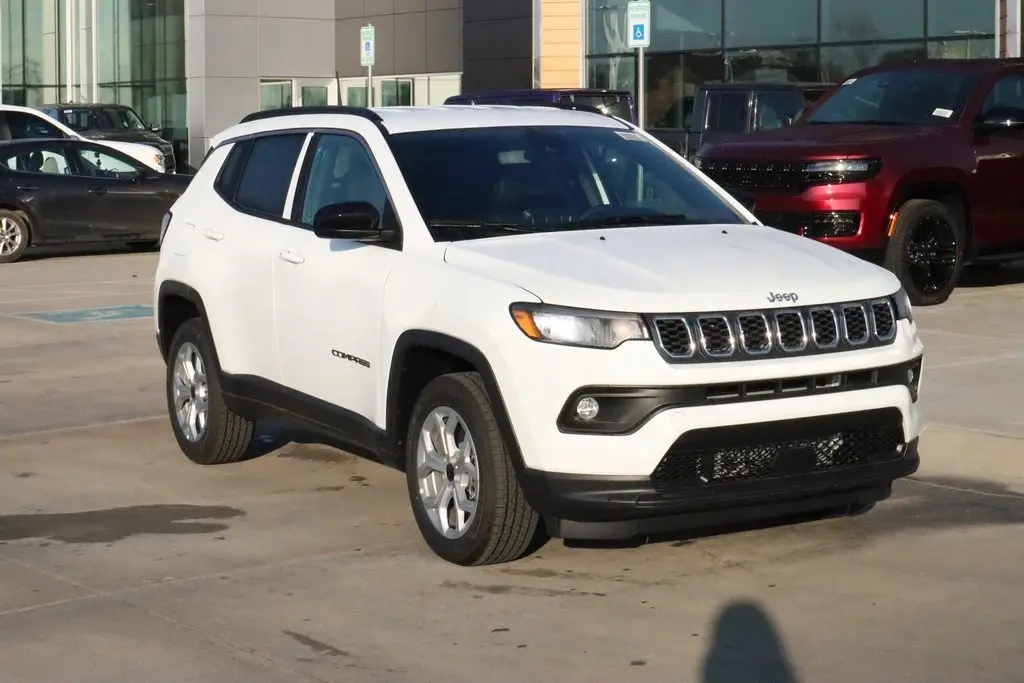 2026 Jeep Compass Latitude's photo