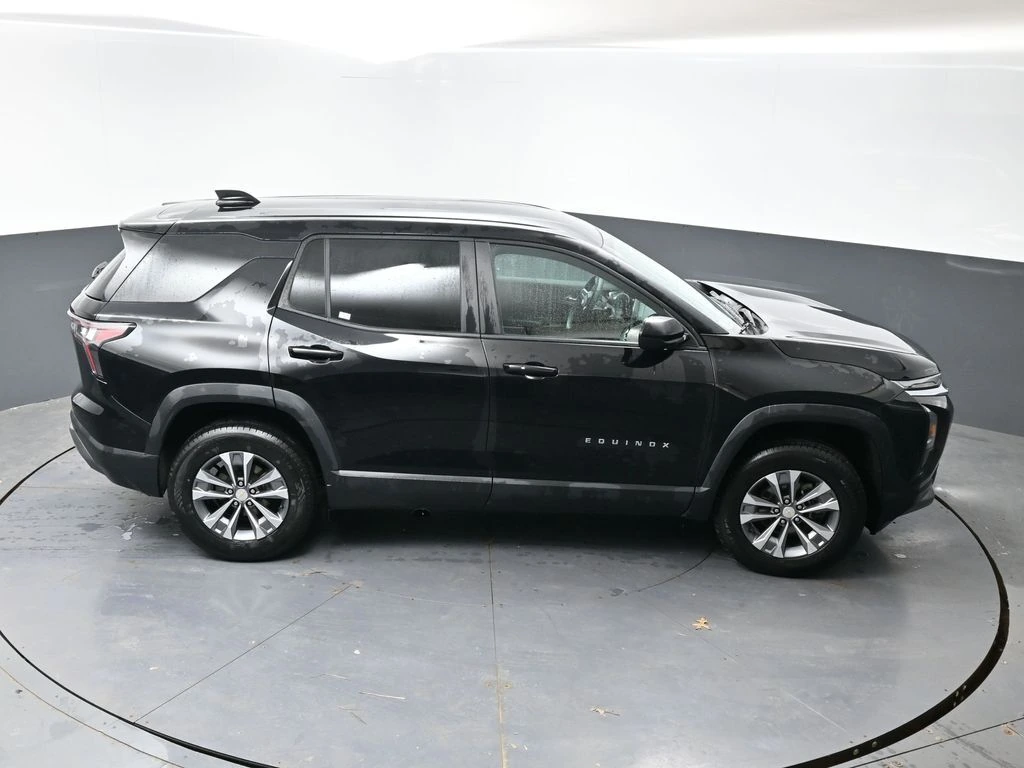 2025 Chevrolet Equinox LT - Photo 13