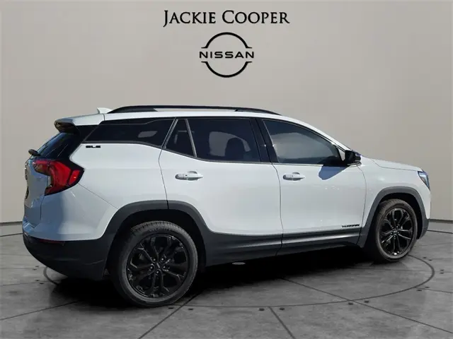 2020 Gmc Terrain SLE photo 3