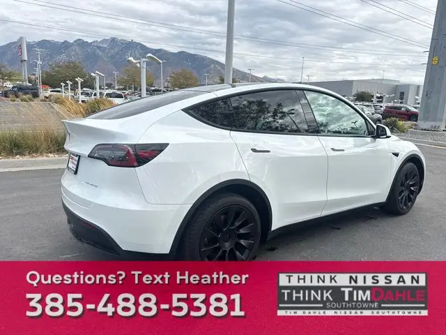 2022 Tesla Model Y Long Range photo 5