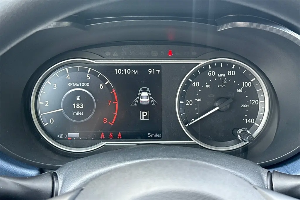 2025 Nissan Versa 1.6 SV photo 19