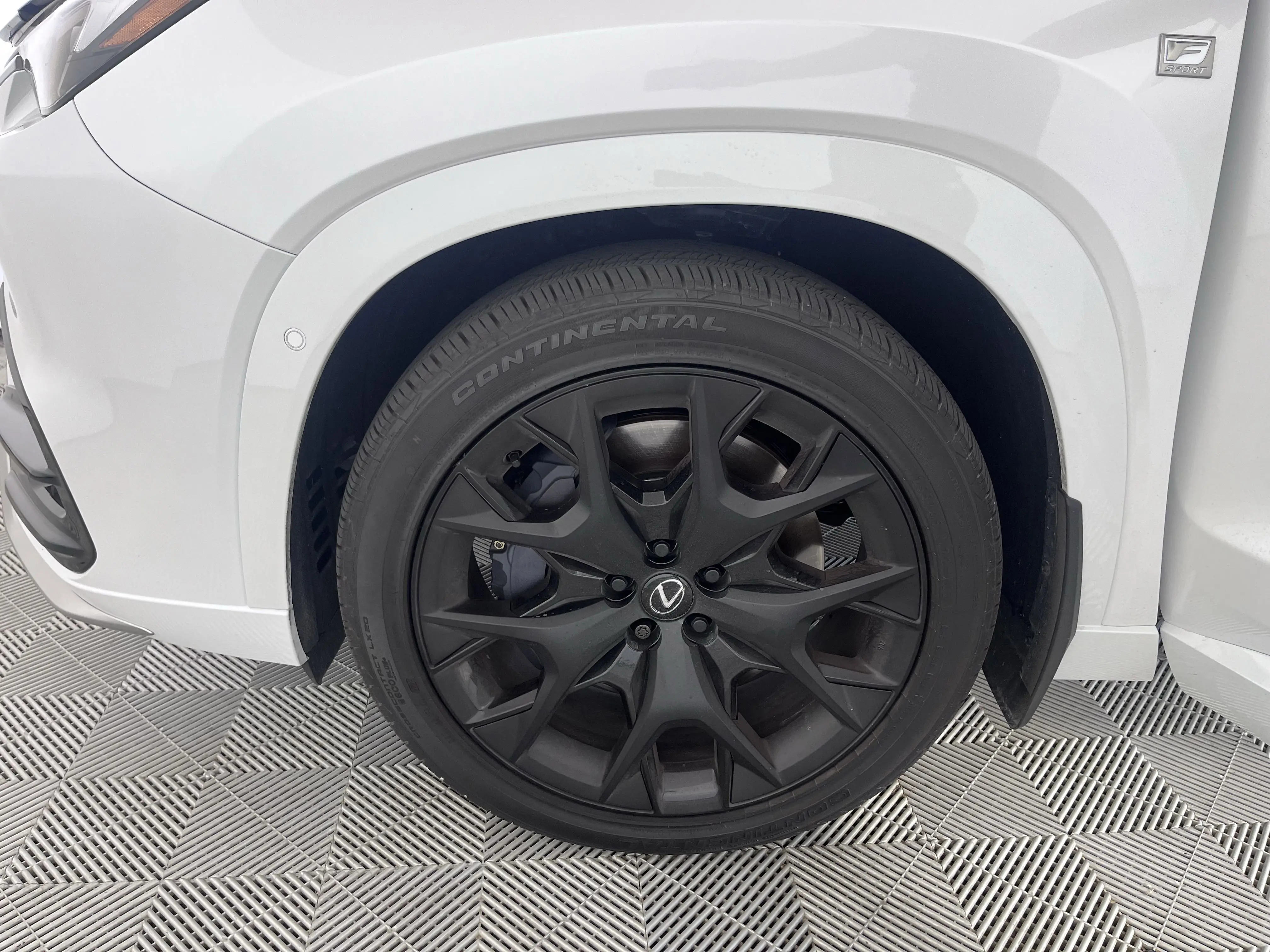 2025 Lexus TX 350 F SPORT photo 3