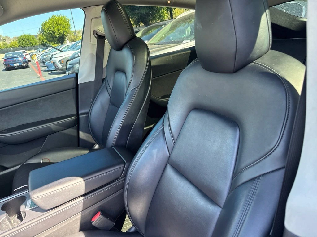 2022 Tesla Model Y Long Range - Photo 6
