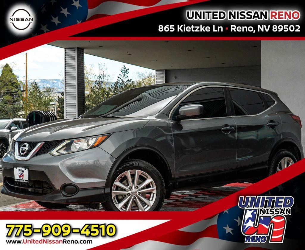 2017 Nissan Rogue Sport S FWD's photo