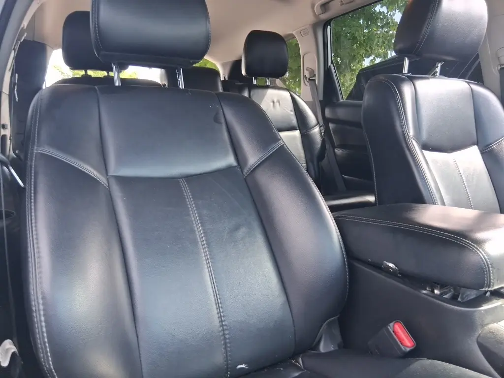 2018 Nissan Pathfinder SL photo 9