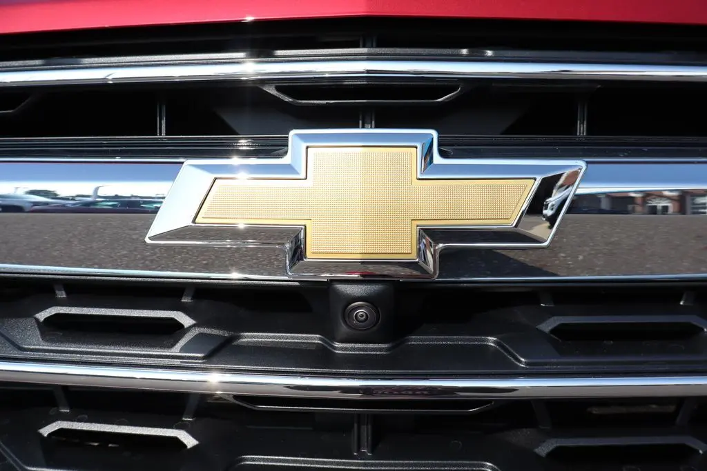 2026 Chevrolet Traverse 2LT photo 6