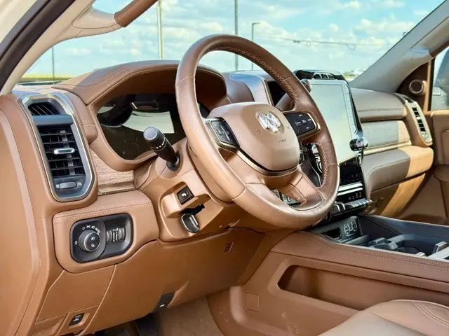 2024 Ram 3500 Laramie Longhorn photo 20