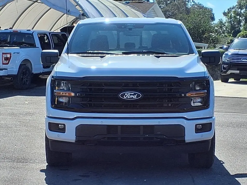2024 Ford F-150 XLT photo 2