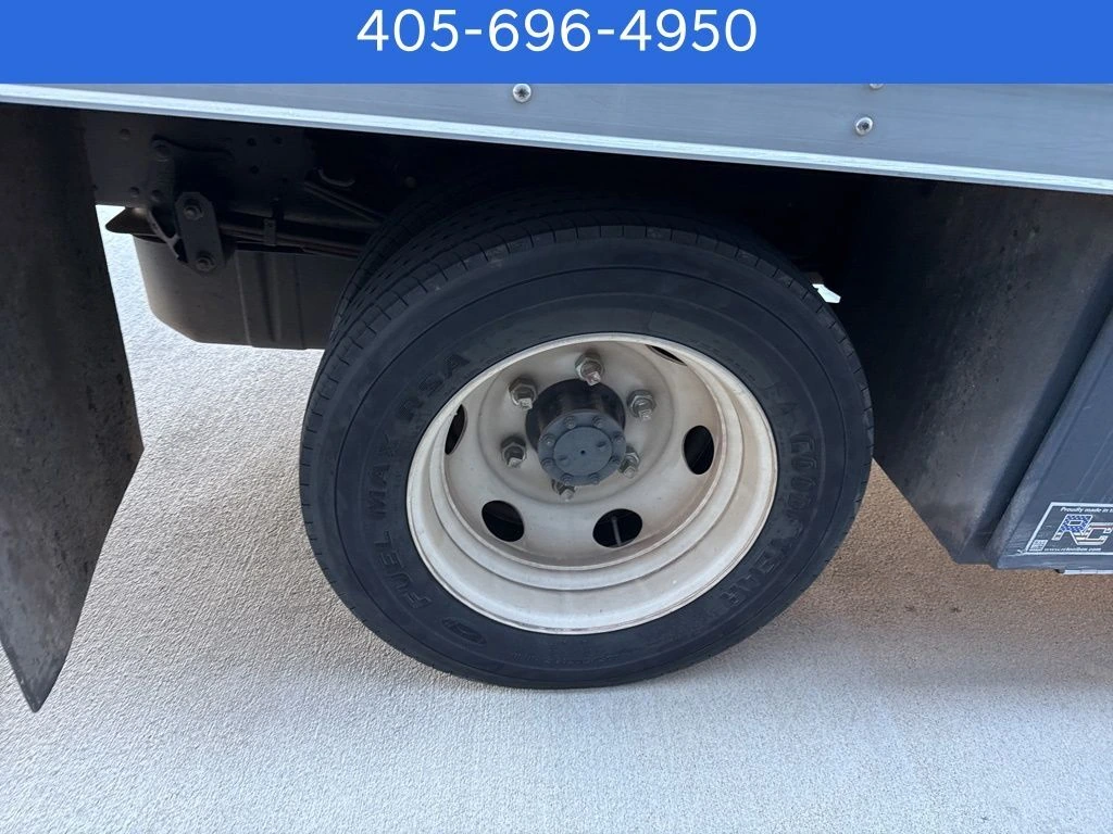 2024 Isuzu NPR - image 31