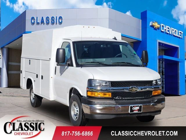 2025 Chevrolet Express 3500 139" WB's photo