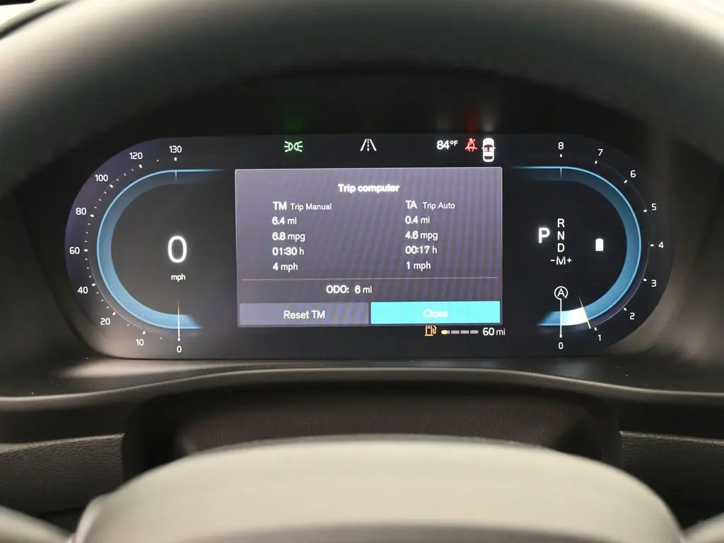 2025 Volvo - image 10