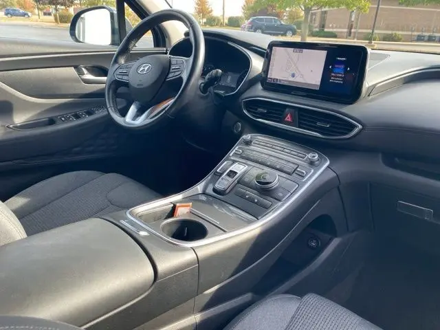 2023 Hyundai Santa Fe SEL photo 3