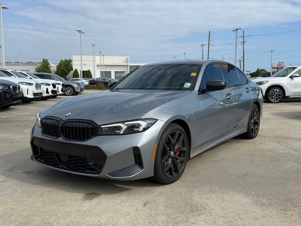 2025 BMW 3 Series 330i Sedan's photo