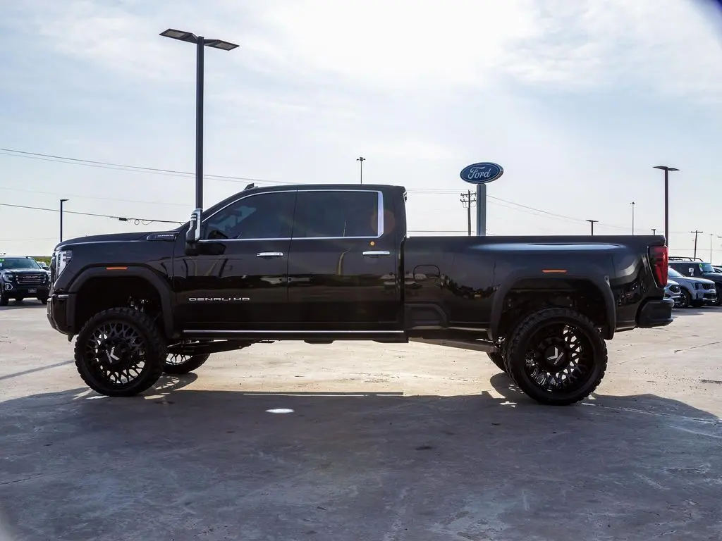 2024 Gmc Sierra HD Denali Ultimate photo 10