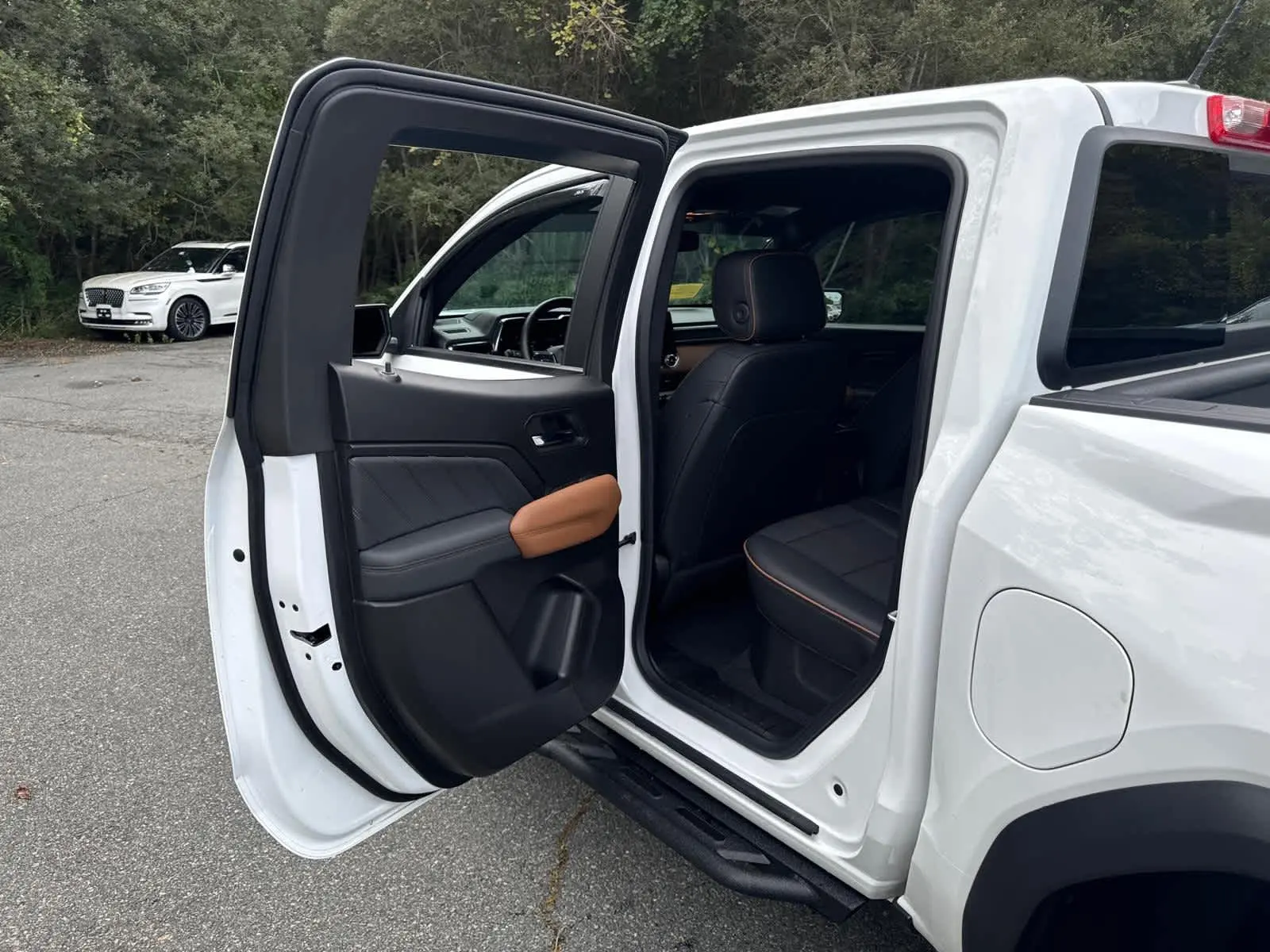 2024 Gmc Canyon AT4 photo 28