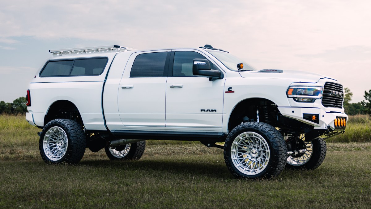 Custom Vossen 8 Lug Pearl RAM 3500 Exterior Passenger Side Front Profile