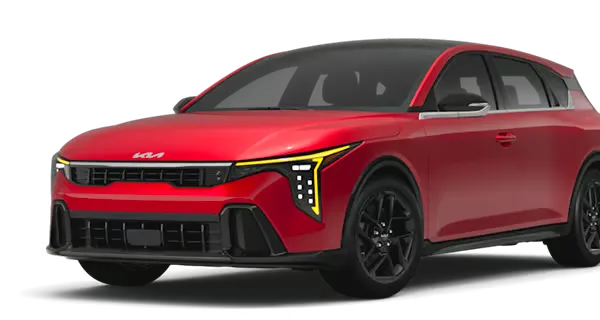 Left facing K4 GT-Line Turbo trim vehicle image in Currant Red