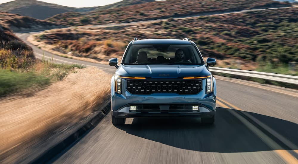 2026 Kia Carnival Blue Front