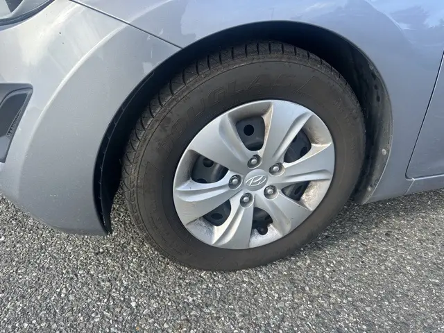 2016 Hyundai Elantra SE photo 13