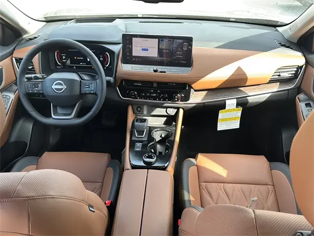 2026 Nissan Rogue Platinum photo 10