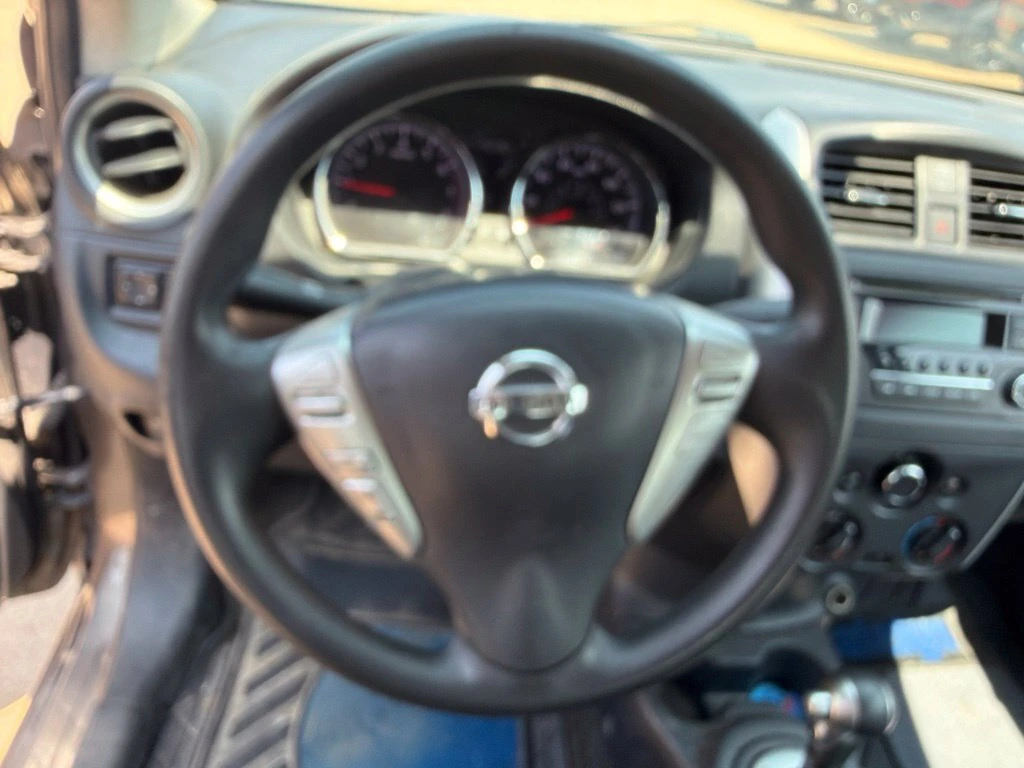 2017 Nissan Versa Sedan SV - Photo 14