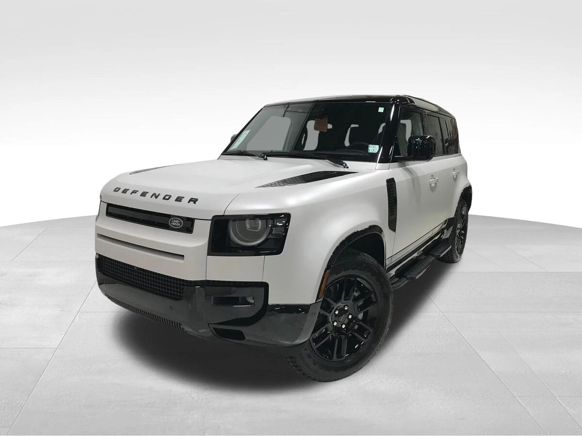 2026 Land Rover Defender 110 X-Dynamic SE P400's photo