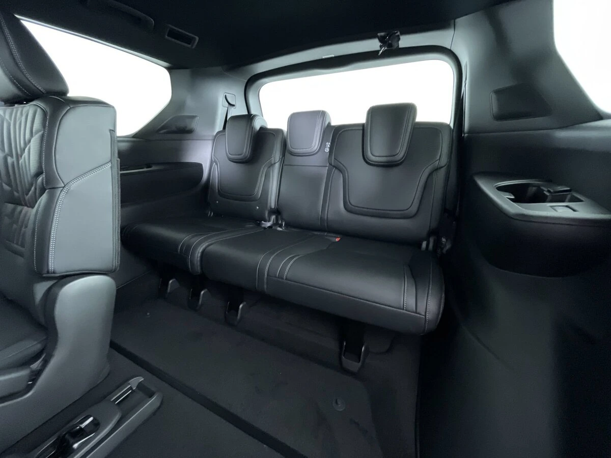 2026 Nissan Armada PRO-4X - Photo 24