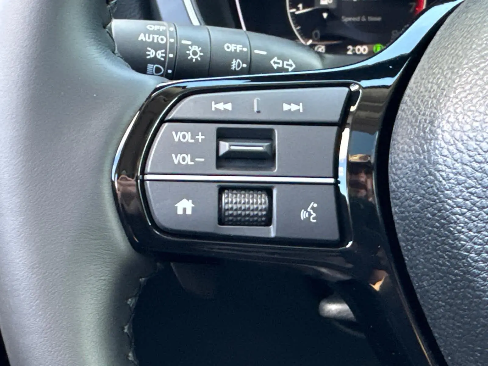 2025 Honda Pilot Touring photo 18