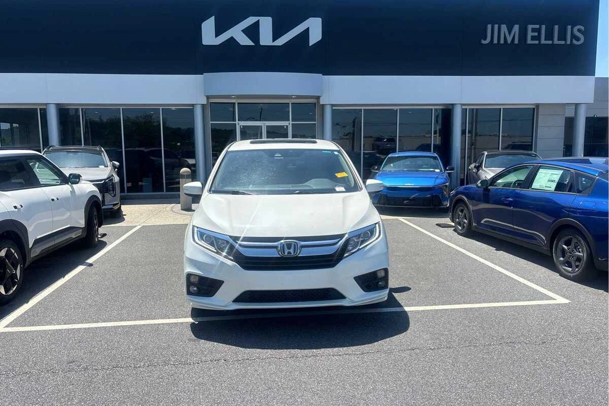 2019 Honda Odyssey EX-L with RES & Navigation's photo