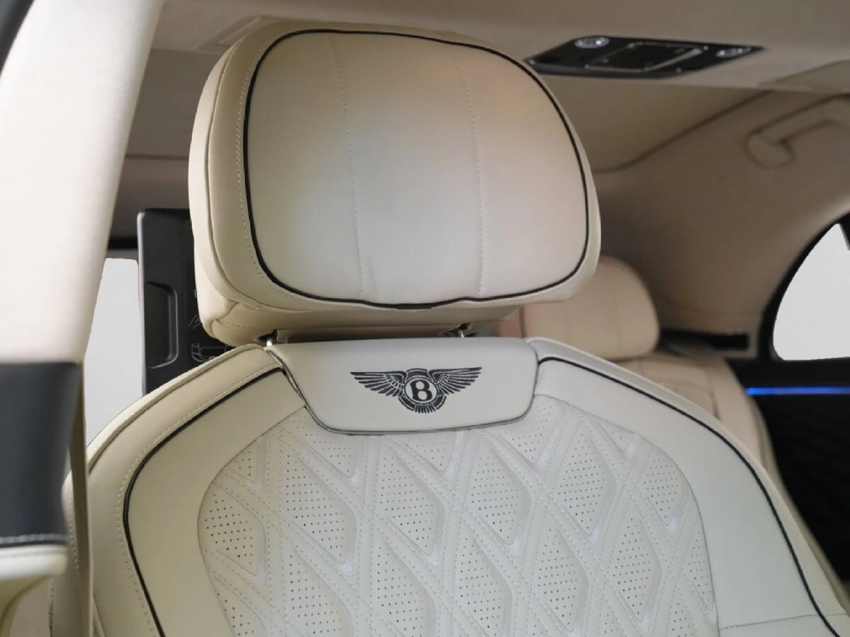 2026 Bentley Flying Spur Azure - Photo 46