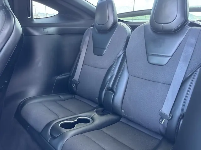 2017 Tesla Model X 75D photo 24