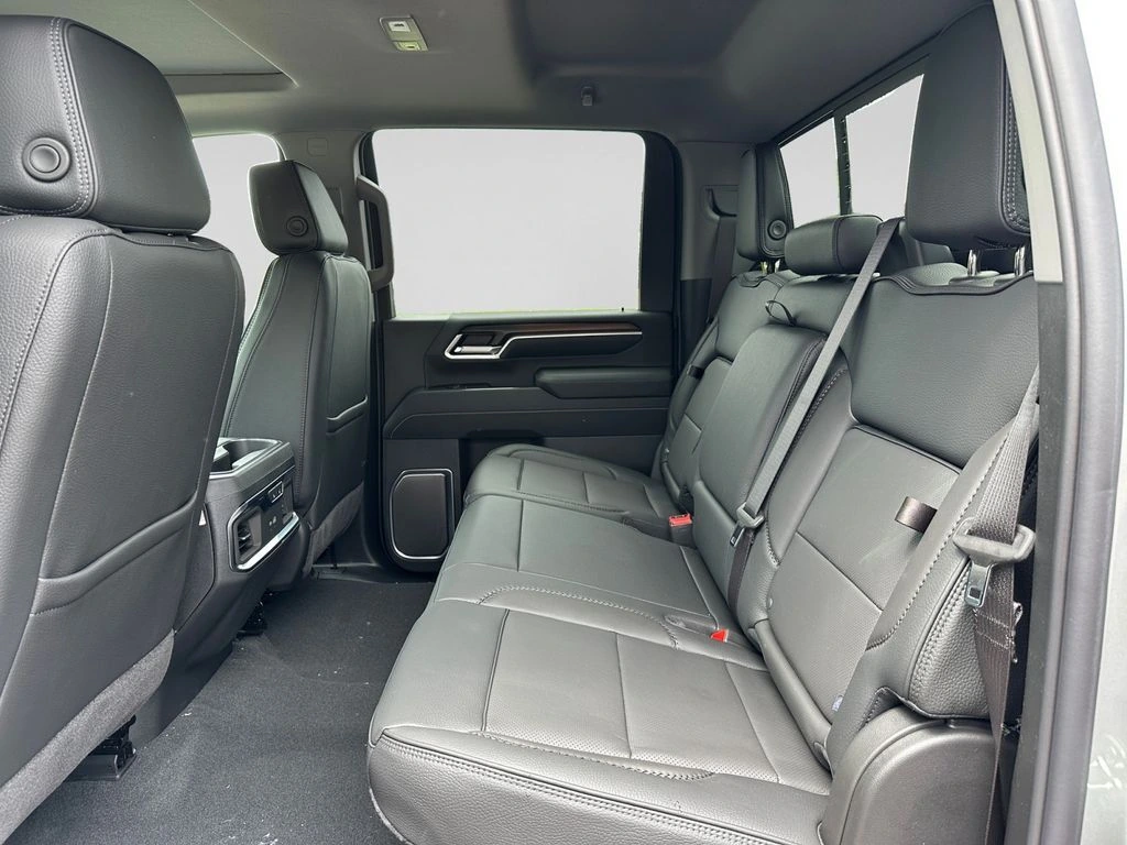 2026 GMC Sierra 3500HD Denali - Photo 14