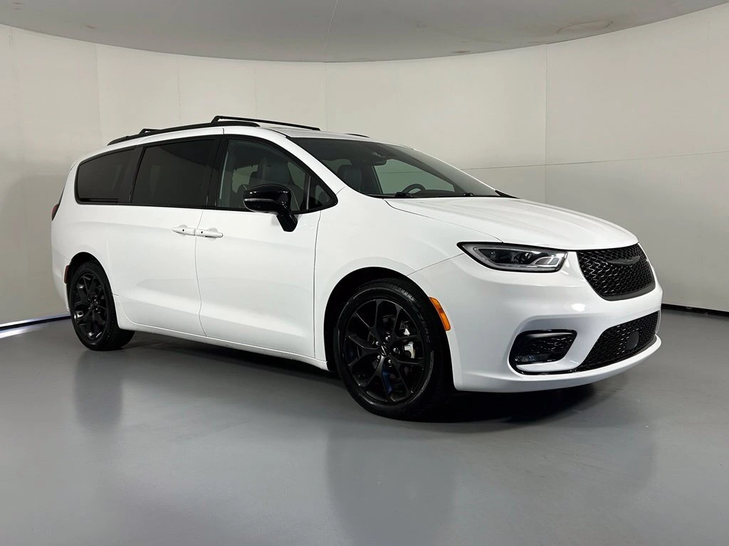 2025 Chrysler Pacifica
