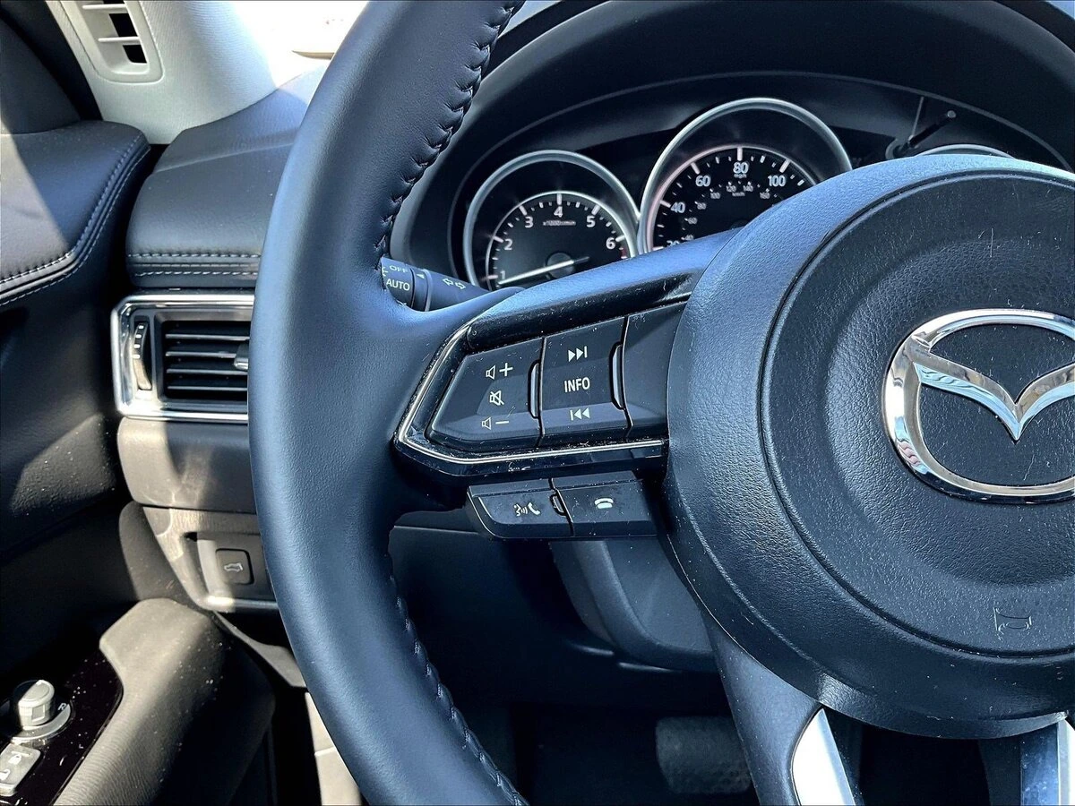 2025 Mazda CX-5 S Preferred package - Photo 11