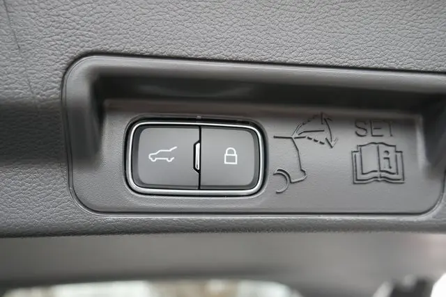 2026 Ford Explorer photo 4