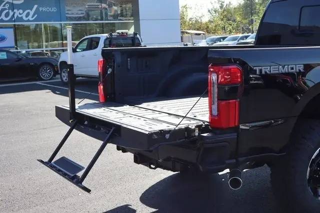 2026 Ford F-350 photo 22