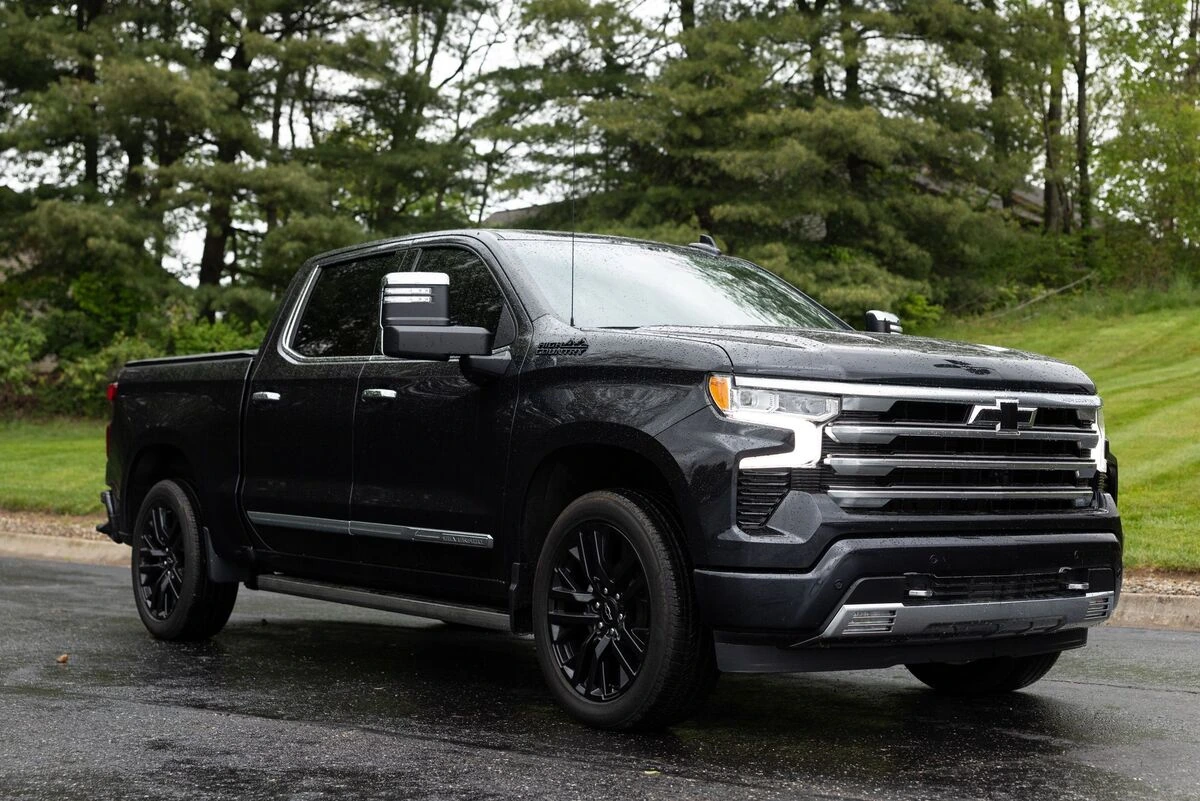 2024 Chevrolet Silverado 1500 High Country 4X4 Crew Cab Standard Box's photo