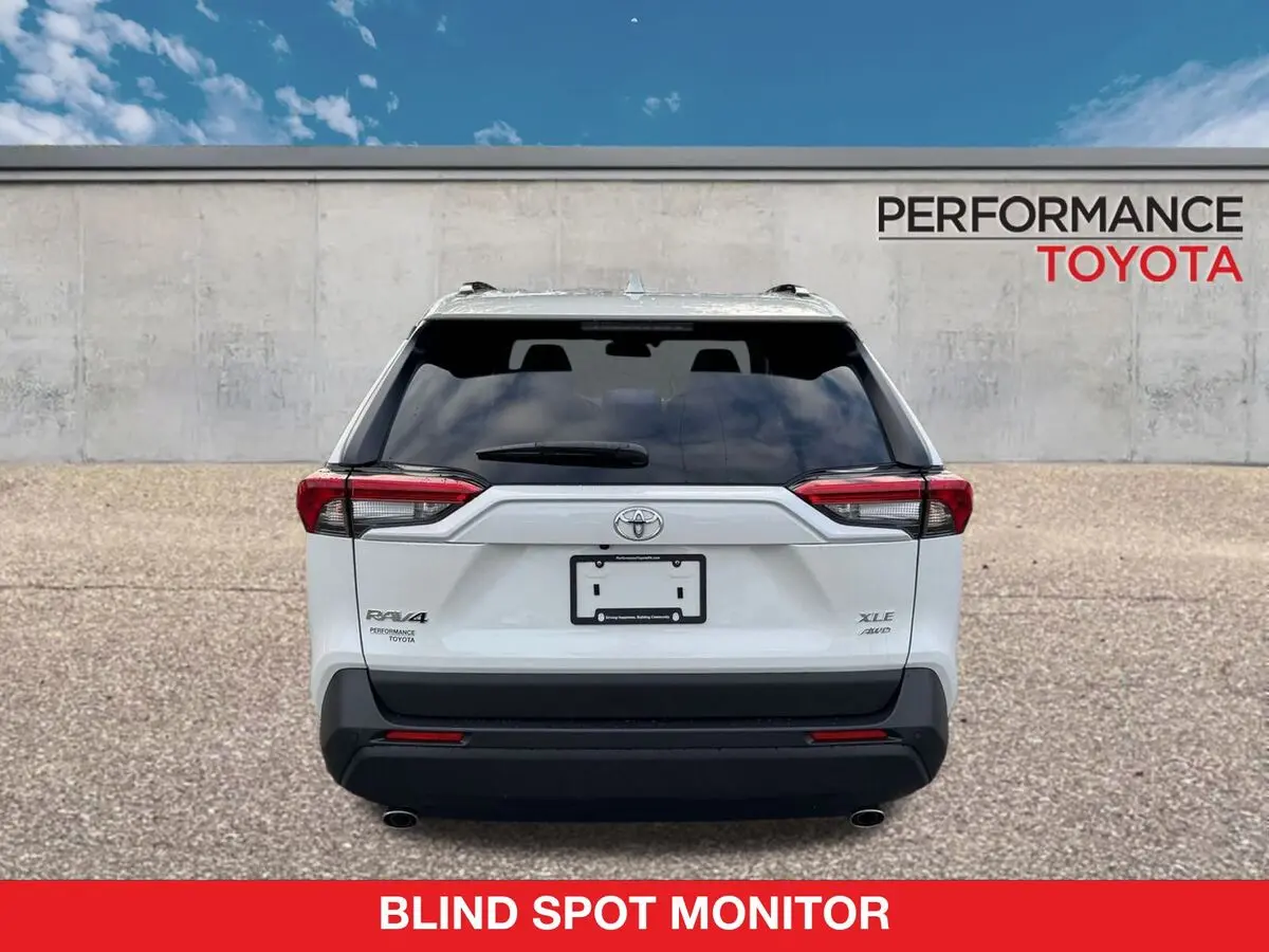 2025 Toyota RAV4 XLE Premium photo 4