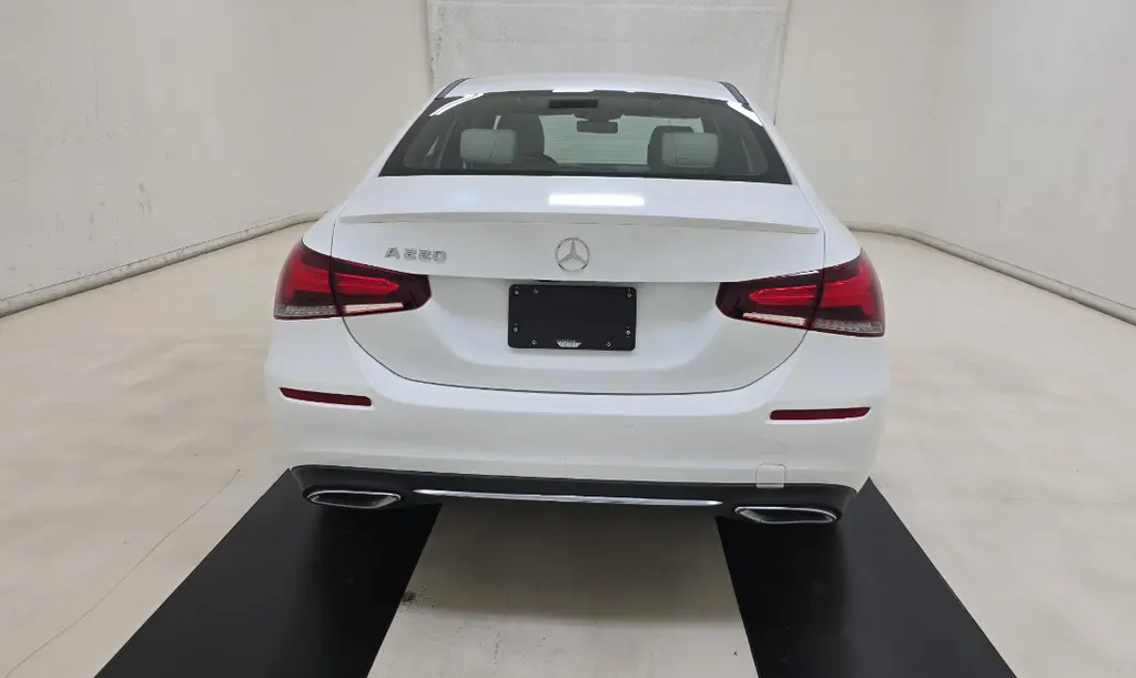 2019 Mercedes Benz A 220 photo 3