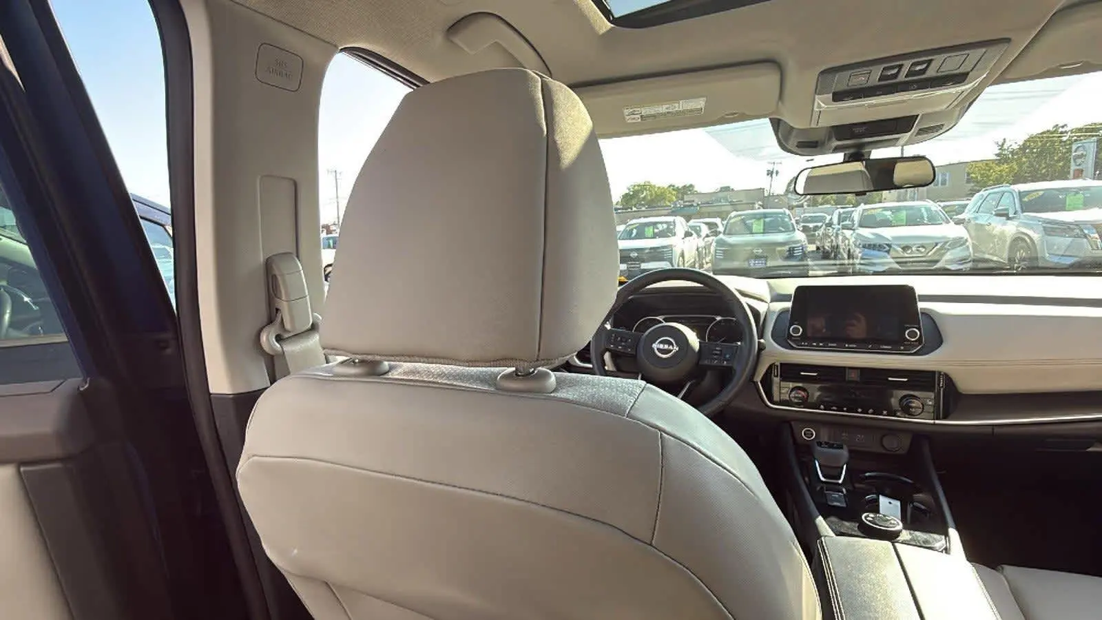 2022 Nissan Rogue SV photo 20