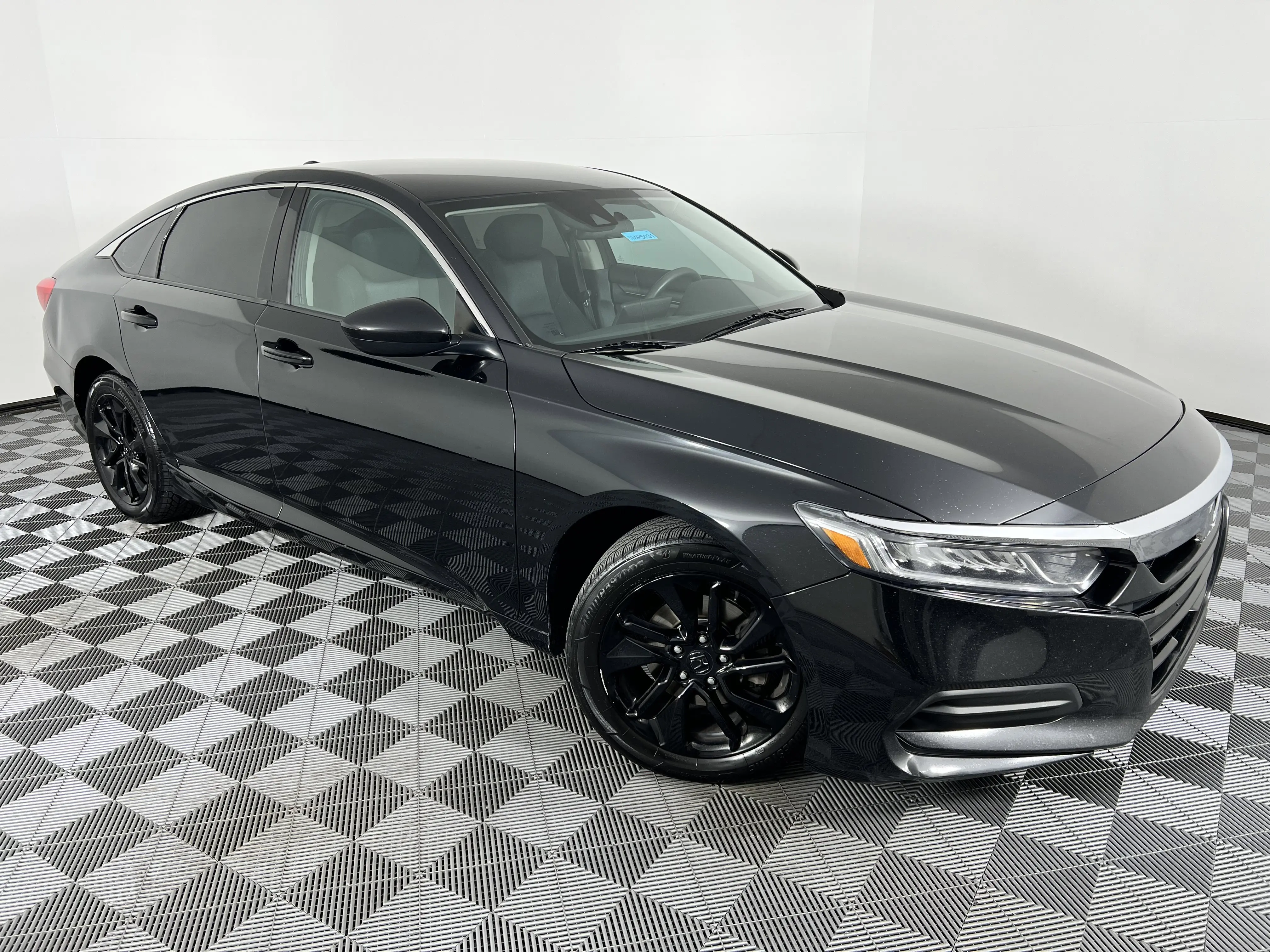 Used 2018 Honda Accord LX with VIN 1HGCV1F16JA004622 for sale in Farmington, UT