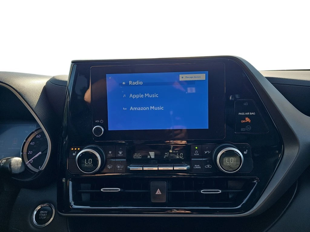 2023 Toyota Highlander XLE - Photo 21