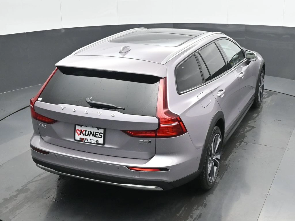 2026 Volvo V60 Cross Country Plus - Photo 30