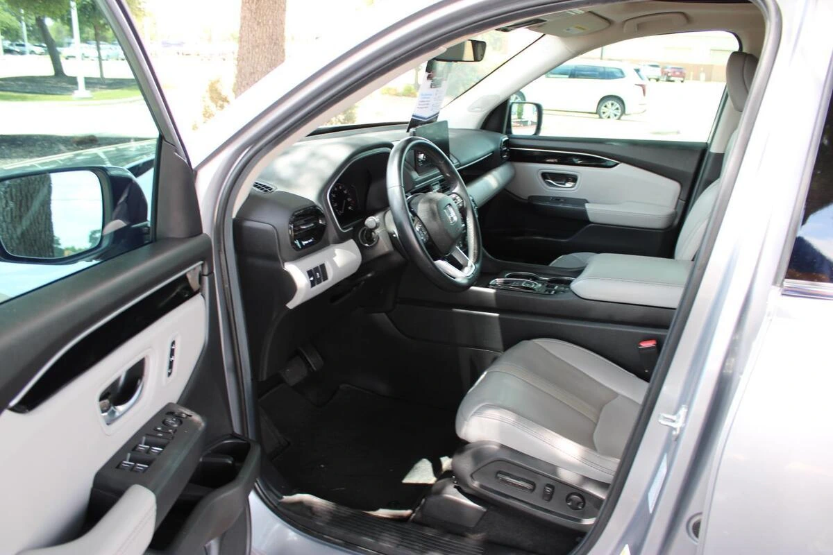 2025 Honda Pilot Touring - Photo 15