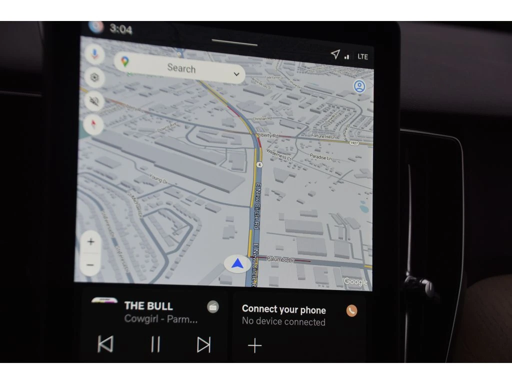 2026 Volvo - image 20