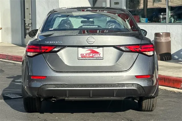 2025 Nissan Sentra SV photo 4