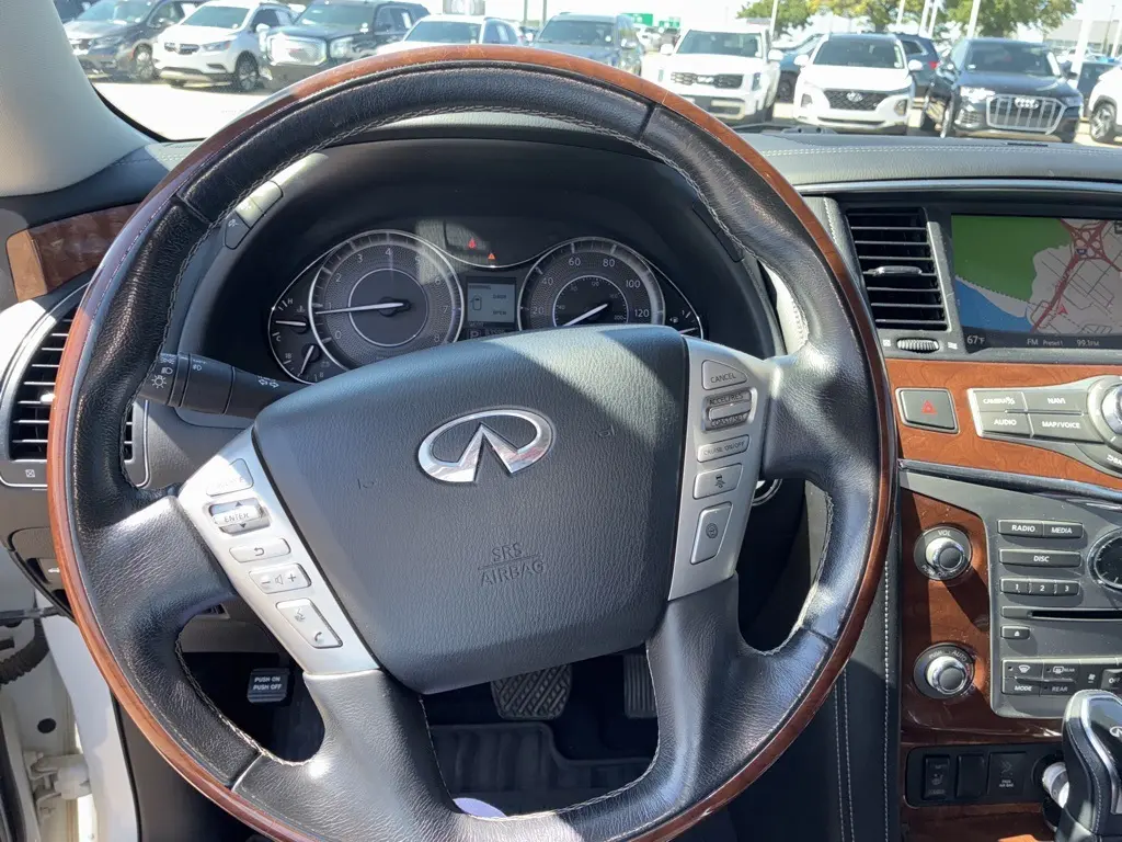 2019 Infiniti QX80 Luxe photo 13